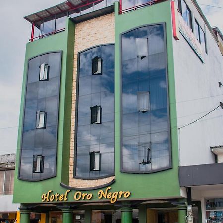 Hotel Oro Negro Puyo Exteriör bild